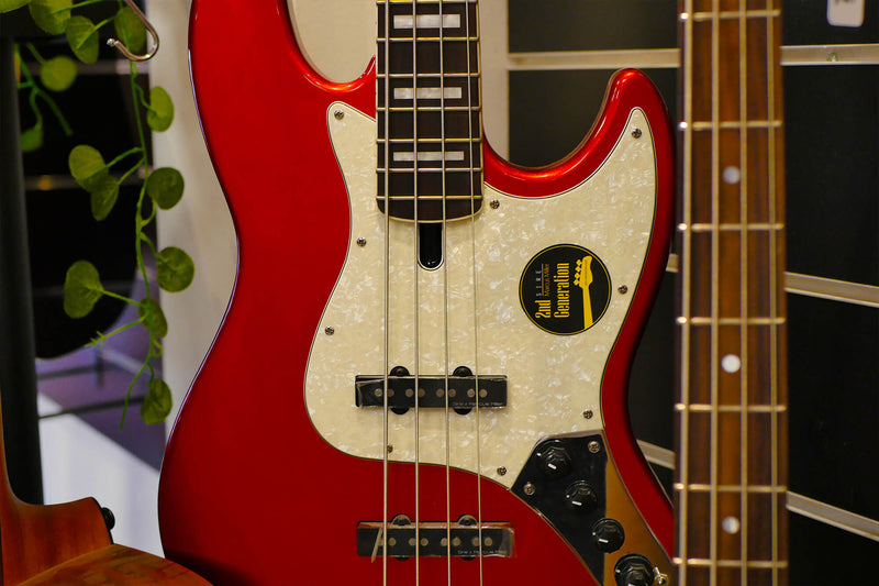 Basses