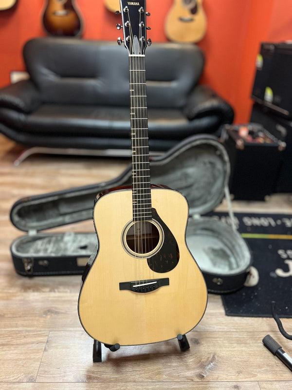Yamaha Fg9m