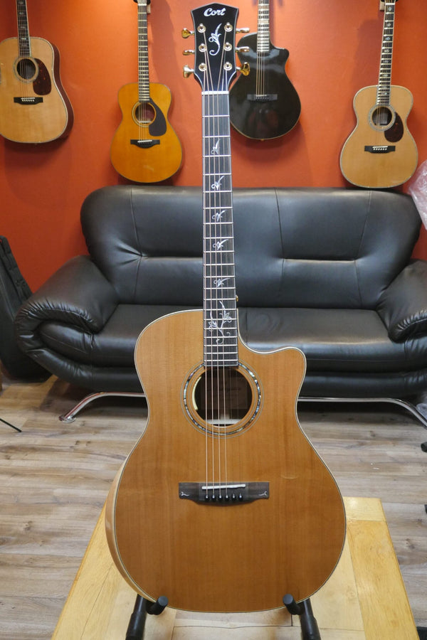 Cort "Custom Shop" Grand Auditorium  Ga-Cs-Ov-Bnat