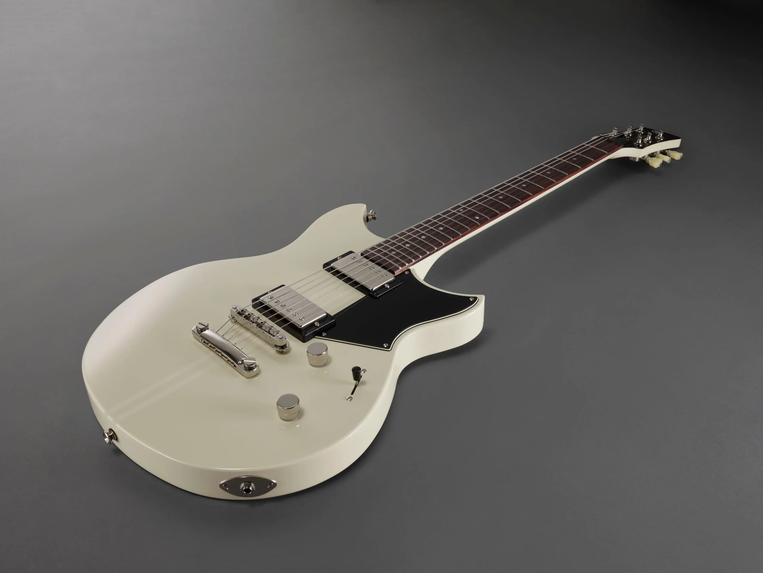 yamaha rse20 vintage white - Guitar Tech