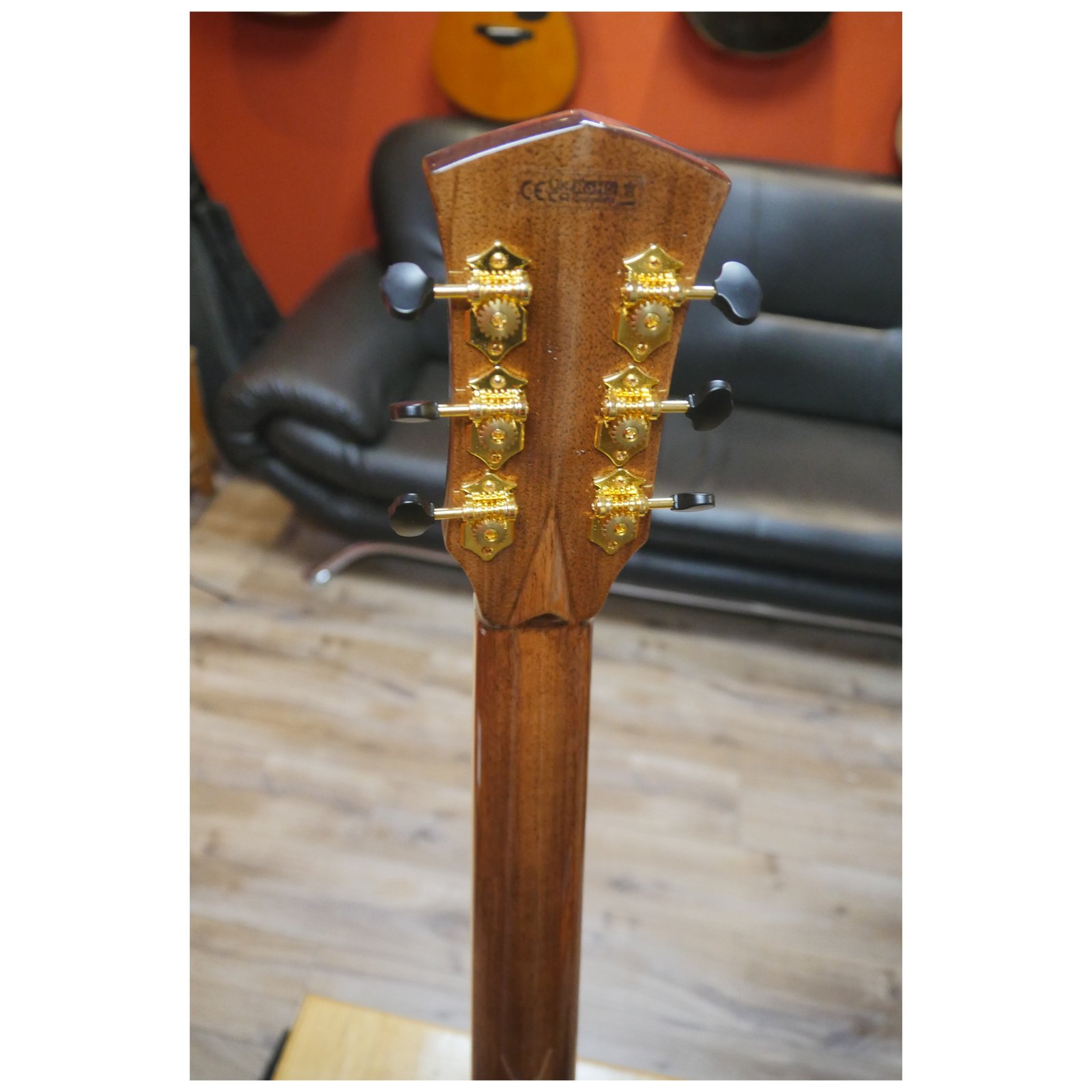CORT "CUSTOM SHOP" Parlor  P-CS-M-BNAT
