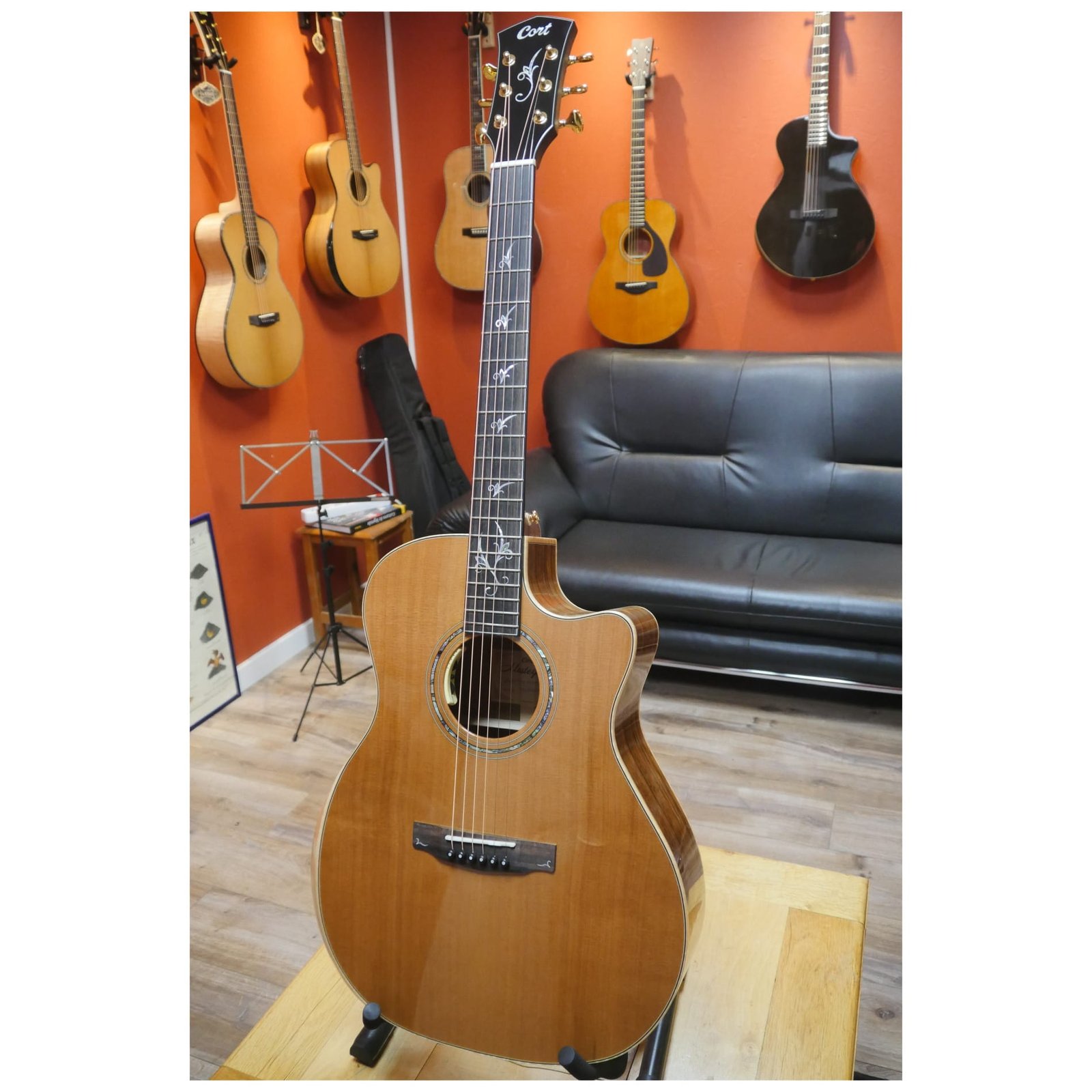CORT "CUSTOM SHOP" Grand Auditorium  GA-CS-OV-BNAT