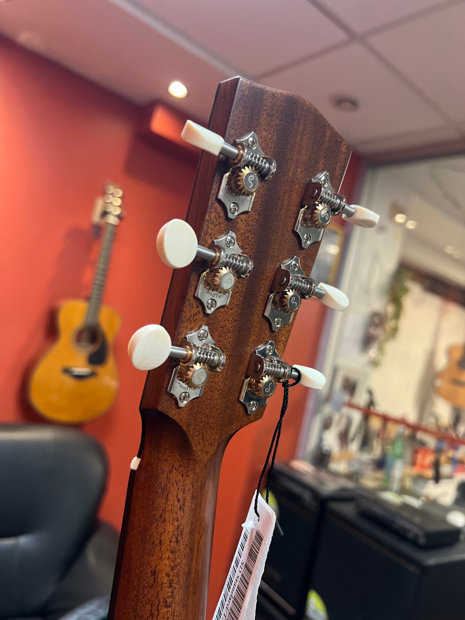 Bourgeois Slope Dreadnought The Standard/TS